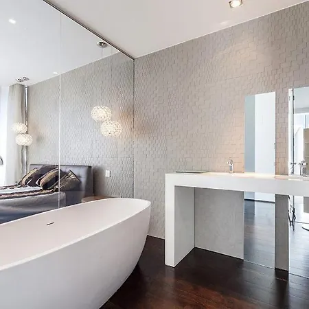 Stylish With Indoor Pool * Cannes