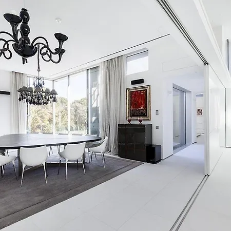 Stylish With Indoor Pool